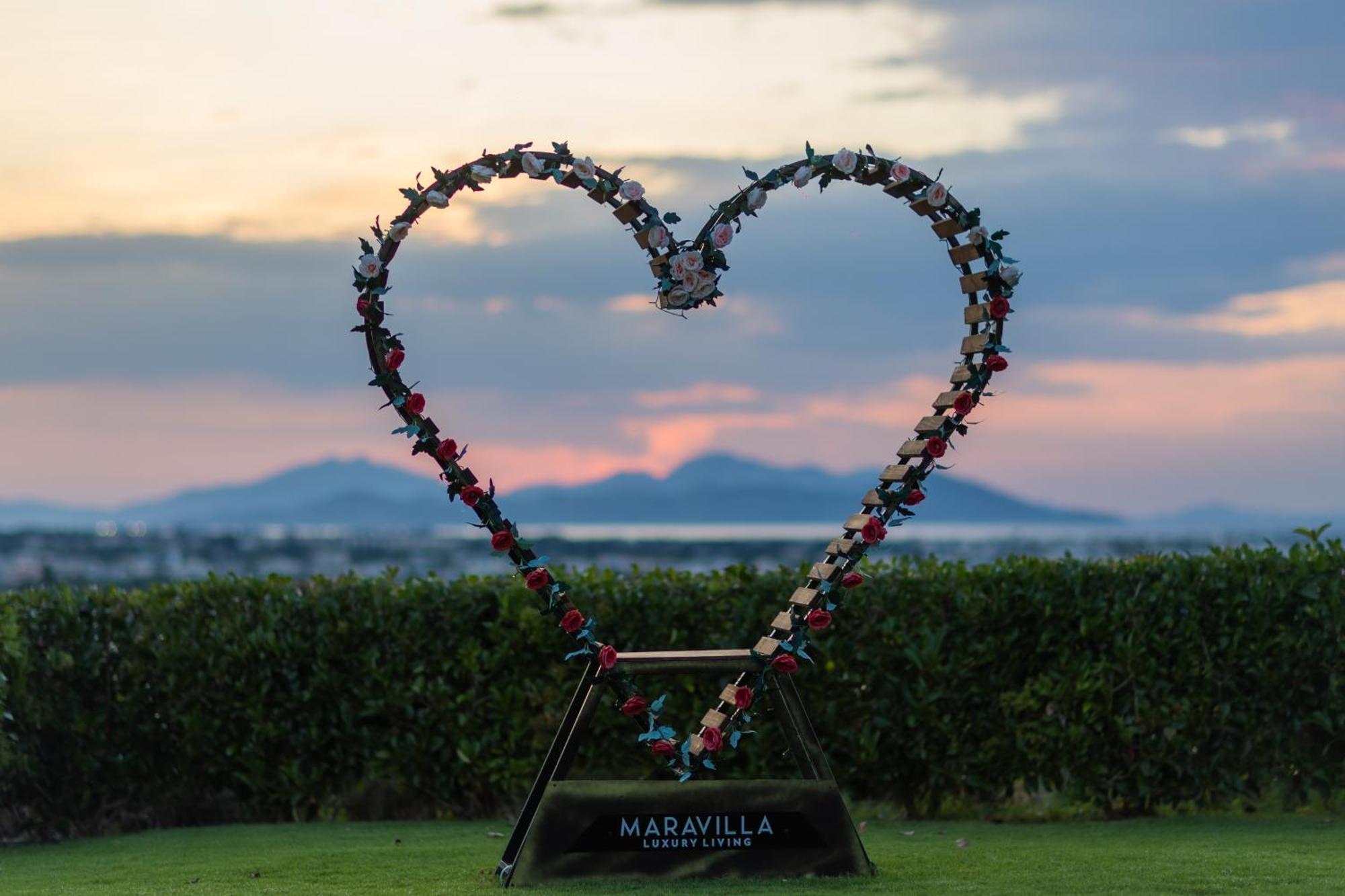 Maravilla Luxury Living コス・タウン エクステリア 写真