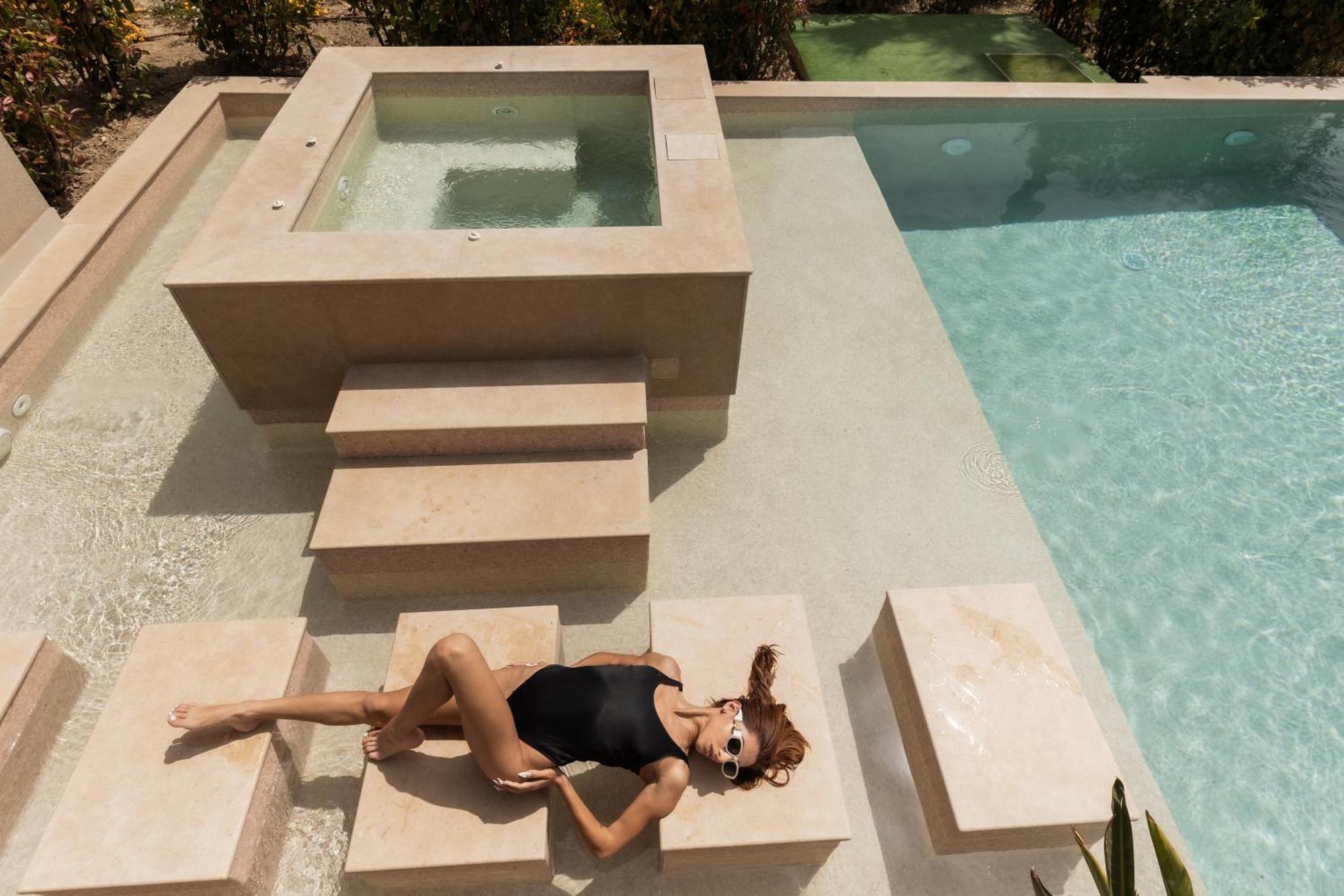 Maravilla Luxury Living コス・タウン エクステリア 写真